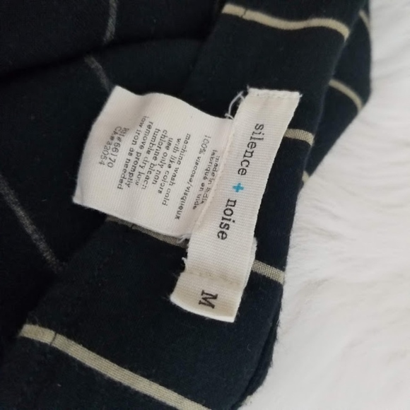 Silence + Noise Striped Romper Urban Outfitters - Picture 5 of 5